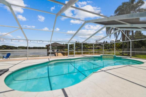 Lake House Westchase area. Heated Pool Waterfront!